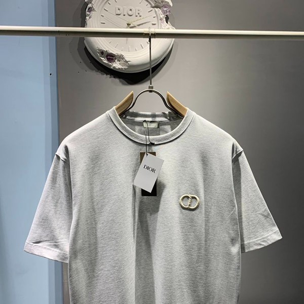 新作◆ディオール CDアイコン Tシャツ コピー コットン クルーネック 刺しゅうロゴ 4色 013J600A0589